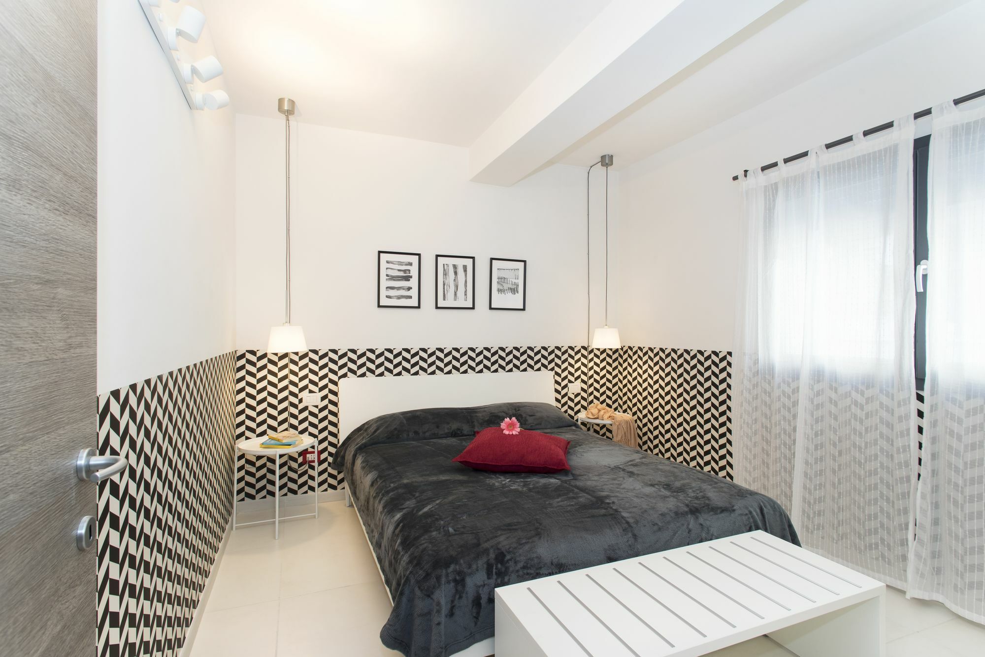 Skytower - The Right Space Apartment *