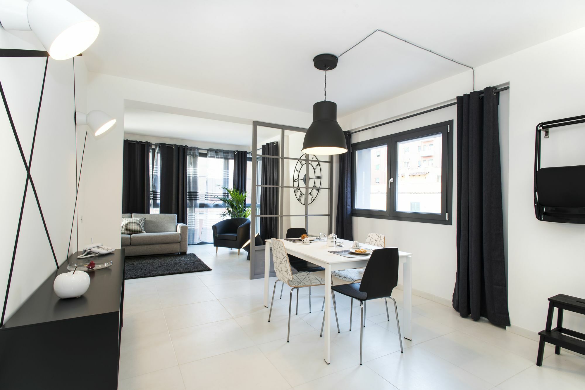 Skytower - The Right Space Apartment