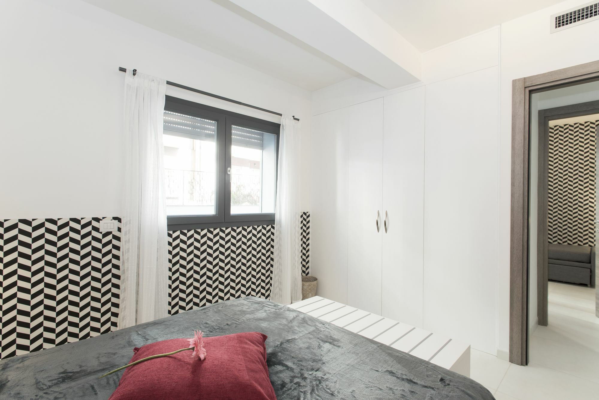 Skytower - The Right Space Apartment Rom